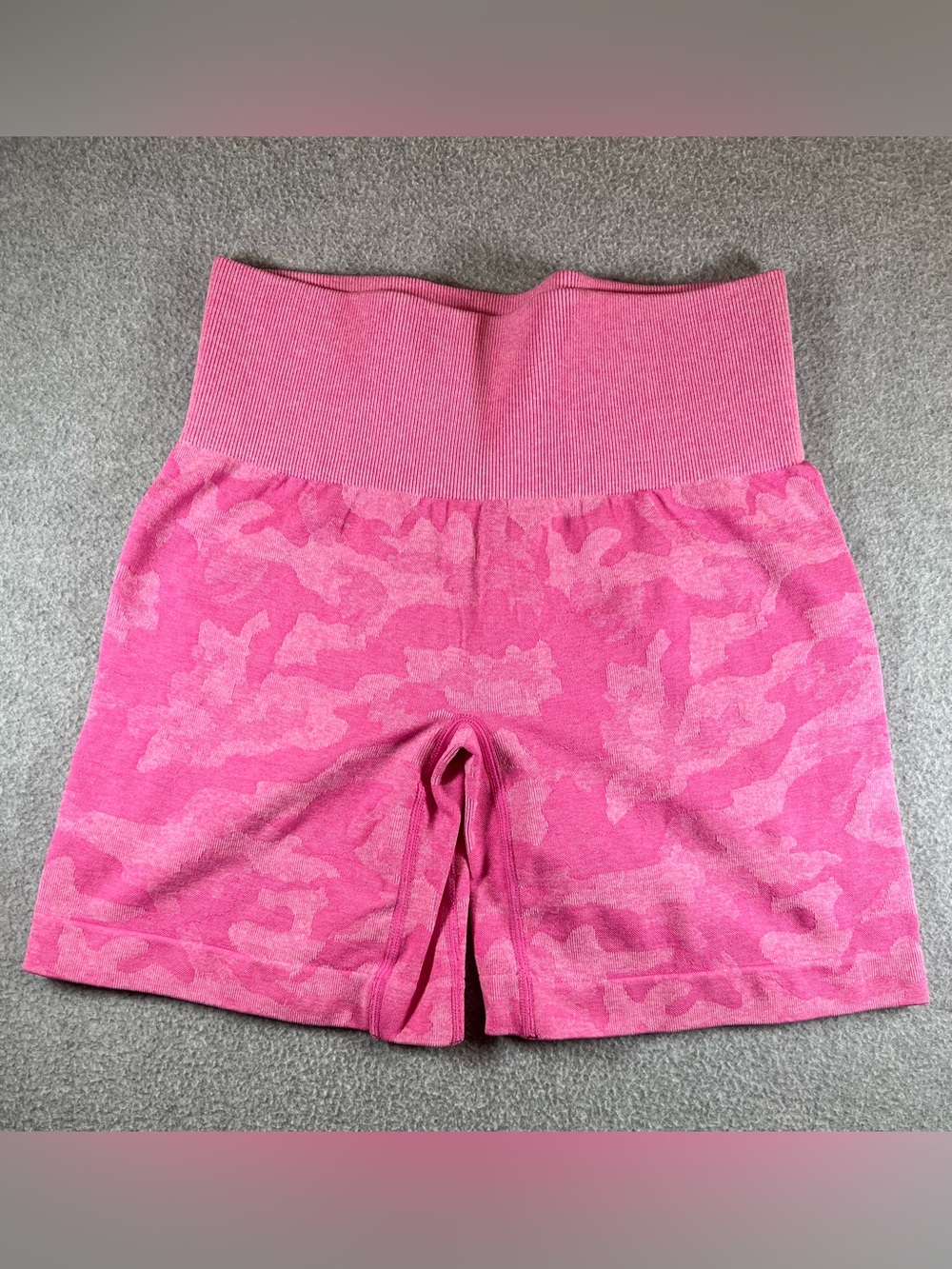 NVGTN Seamless Camo Shorts Pink High Waist Compression Gym Biker Womens S